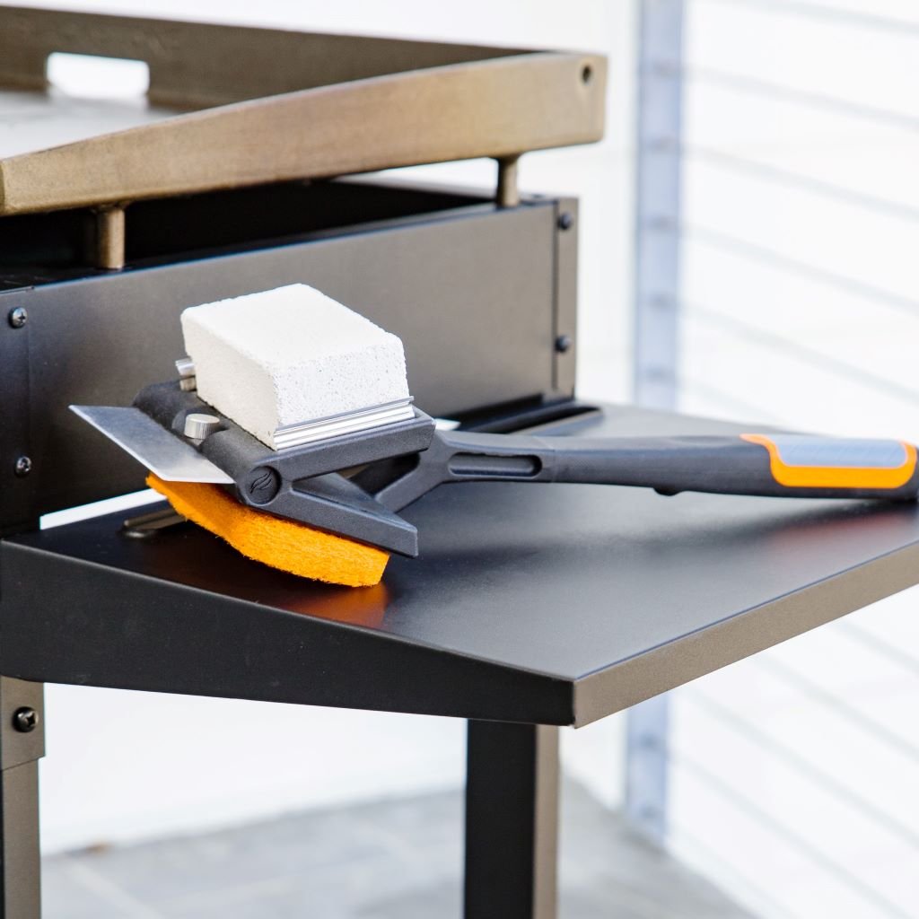 3-in-1-griddle-cleaning-tool-509382.jpg